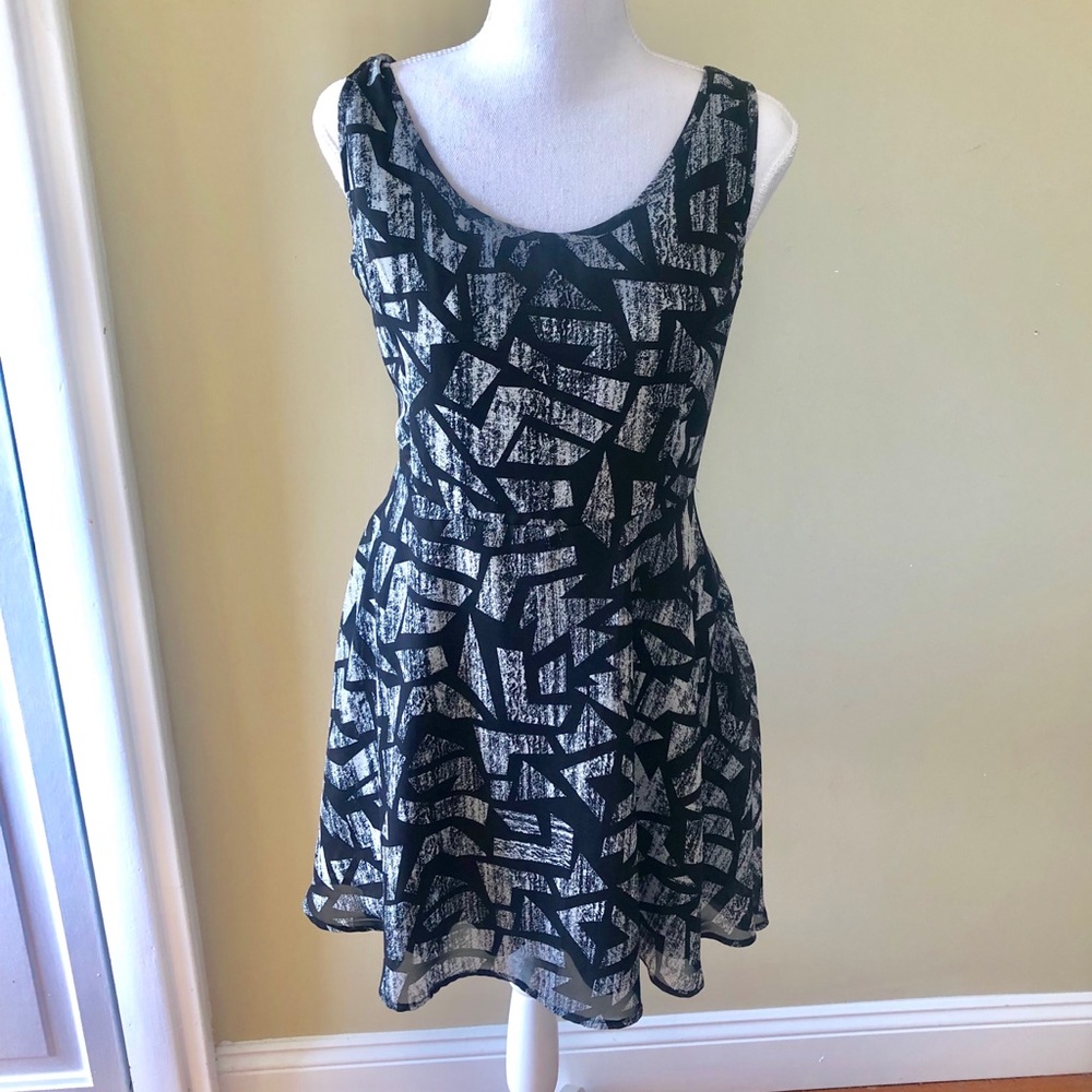 Kirra Black & Gray Dress